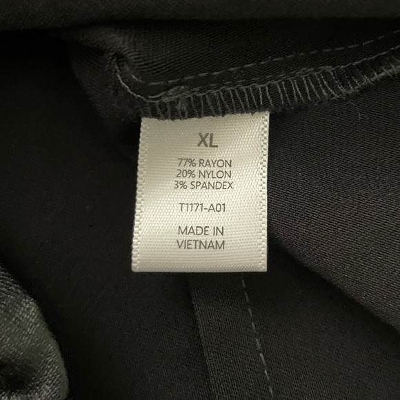 Cerule Black Faux Leather Top Womens Size XL Button Up V-neck Romantic Night Out - Picture 7 of 10